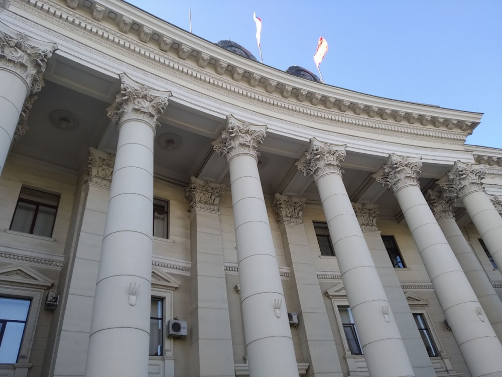 В Волгограде противники закона о QR-кодах массово выразили недоверие депутатам облдумы