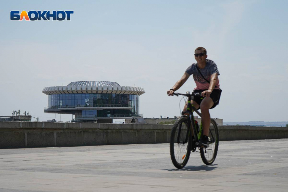 Урбанист рассказал, как примирить велосипедистов и автомобилистов Волгограда