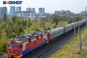 Повреждена железная дорога: Волгоградская область подверглась массовой атаке БПЛА 