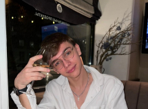 Разбирающийся во всех трендах Владислав Некрасов в конкурсе «Шопинг в Торгушке»