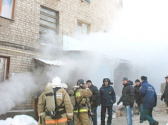 В Волгограде рабочие подожгли пятиэтажку по время ремонта труб в подвале