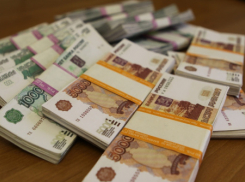 В Волгограде две сотрудницы банка подменили почти 5 миллионов рублей фальшивками