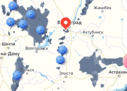Огромные тучи зависли над районами: куда пришел шторм в Волгоградской области