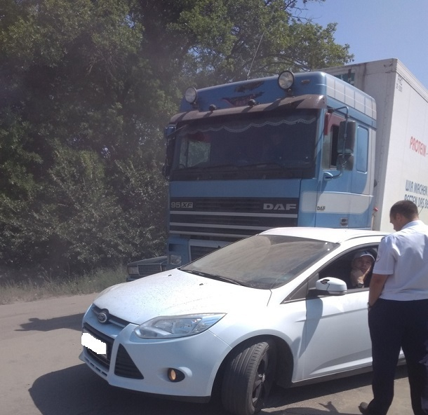Волгоградцы стоят в 4-километровой пробке из-за аварии со стороны Краснослободска