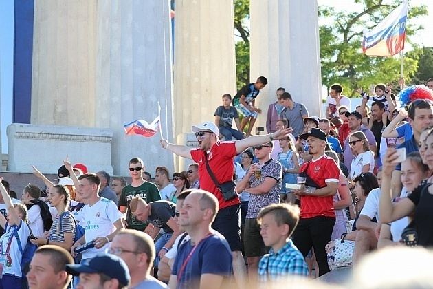 ЧМ-2018 собрал 10 тысяч англичан и тунисцев в Волгограде