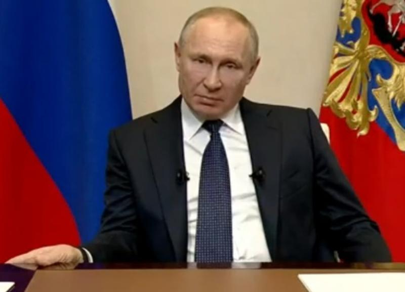Президент России объявил неделю выходных и перенос референдума