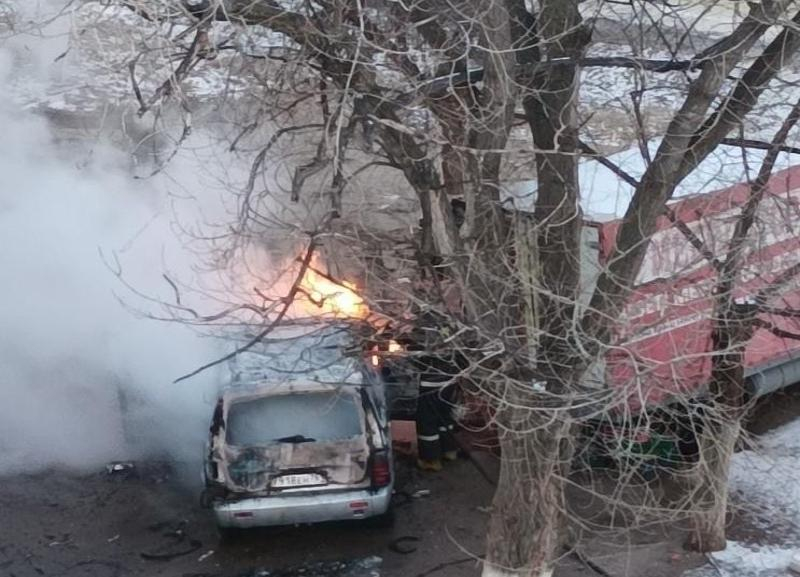 В волгограде сожгли машину